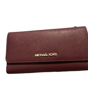 NWT Merlot Michael kors trifold leather wallet with gold accents nice